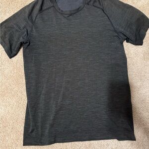 lululemon athletica Dark Gray Short Sleeve Tee